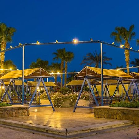 Lilly Land Resort Chalets フルガダ エクステリア 写真